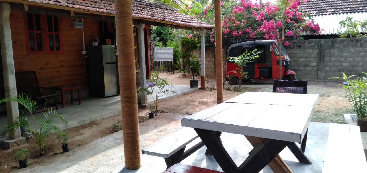 Walkers Hostel تريكونامالاي المظهر الخارجي الصورة